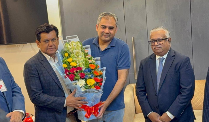 পাকিস্তানের স্বরাষ্ট্রমন্ত্রী ও পিসিবি প্রধান নাকভি ঢাকায়