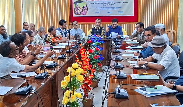 পাবনায় ৩ লক্ষাধিক শিশুকে হামের টিকা দেওয়া হচ্ছে: সিভিল সার্জন