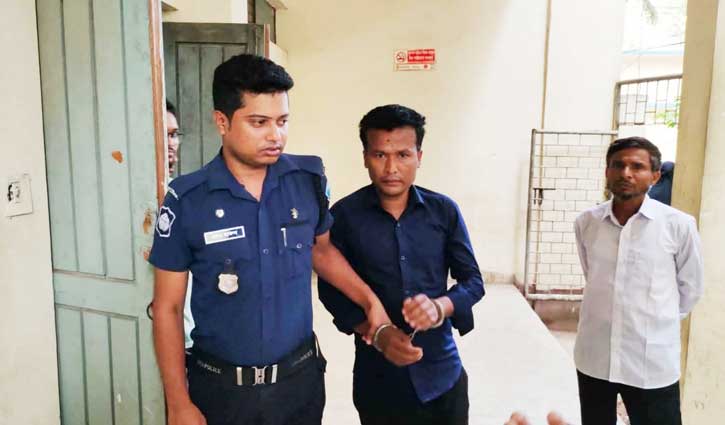 আসামি প্রবাসে, ভাড়া করা যুবক জামিন নিতে এসে গ্রেপ্তার