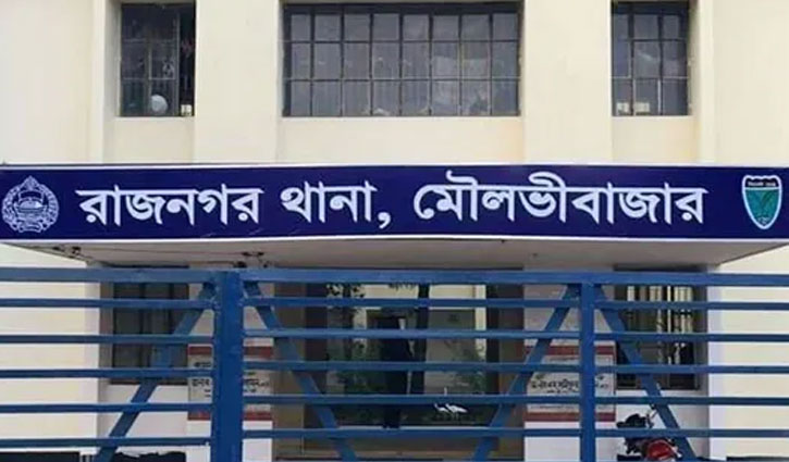 মৌলভীবাজারে ধানবোঝাই নৌকা ডুবে শ্রমিকের মৃত্যু