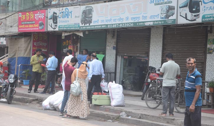 রাজশাহী থেকে সারাদেশে বাস চলাচল বন্ধ