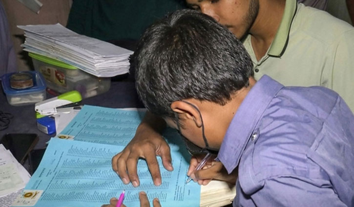 ৭ বছরের শিশুকে আসামি করায় বাদীর বিরুদ্ধে মামলার নির্দেশ