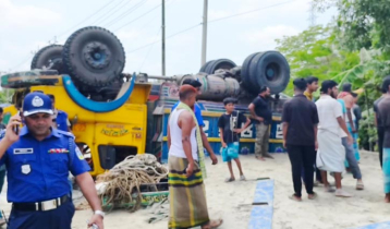 মুক্তাগাছায় অটোরিকশায় ট্রাকের ধাক্কা, নিহত ৪