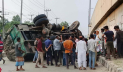 টাঙ্গাইলে ট্রাক উল্টে অটোরিকশা চালকের মৃত্যু