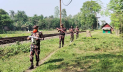 অবৈধ অনুপ্রবেশ ঠেকাতে হিলি সীমান্তে সতর্কতা
