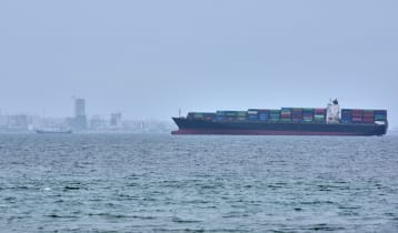 হরমুজ প্রণালিতে রাশিয়ার টোল মওকুফ করল ইরান