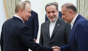 ট্রাম্প যুদ্ধে যা অর্জন করতে পারেননি, আলোচনায়ও তা পারবেন না: ইরানি দূত