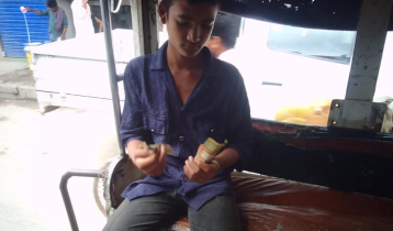 লেগুনার পাদানিতে সোহাগের শৈশব