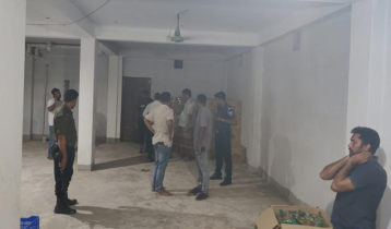 অস্বাস্থ্যকর পরিবেশে স্কুল ফিডিংয়ের খাবার মজুত, জরিমানা 