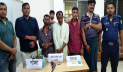 নোয়াখালিতে পুলিশের অভিযানে অস্ত্র-ইয়াবাসহ আটক ৬