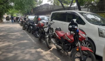 তেলের জন্য আজও পাম্পে দীর্ঘ সারি