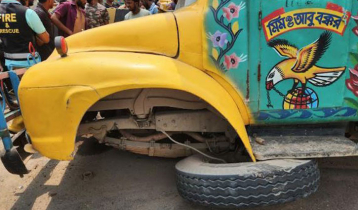 সাভারে ট্রাকচাপায় পথচারী নিহত