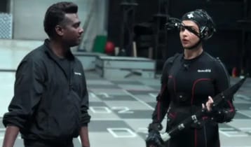 গর্ভাবস্থায় শুটিং করছেন দীপিকা