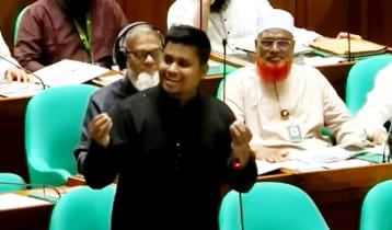 ট্যাক্স ফ্রি নয়, সরকারি মালিকানাধীন গাড়ি চেয়েছি: হাসনাত