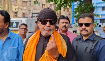 আমি লাইনে দাঁড়িয়েই সব কাজ করি: ভোট দিয়ে মিঠুন চক্রবর্তী
