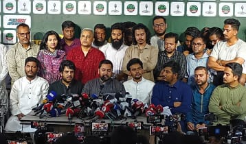 আ.লীগের জায়গায় বিএনপি দেশ চালাচ্ছে, নিয়ম-নীতি আগের মতোই: নাহিদ 