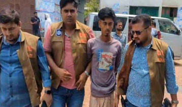 মাছ ব্যবসায়ীকে গলা কেটে হত্যা, স্ত্রী-ছেলে আটক