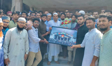 শিক্ষার্থীদের ভালোবাসায় সিক্ত বিদায়ী নোবিপ্রবি উপাচার্য