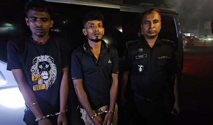 সাভারে পিস্তল ও গুলিসহ আটক ৩