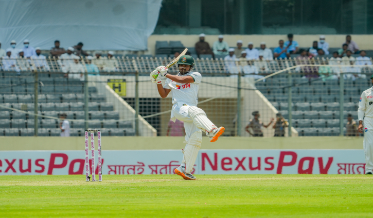 ৯ রানের আক্ষেপ নিয়ে ফিরলেন মুমিনুল