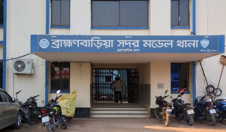 থানায় রিমান্ডে থাকা আসামির গলা ও হাত কেটে আত্মহত্যার চেষ্টা