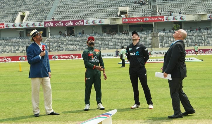 পরের ওভারের প্রথম বলে আবারও উইকেট নিলেন নাহিদ রানা