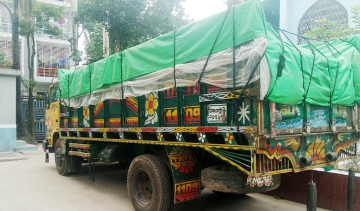 সাভারে খাদ্য অধিদপ্তরের ৩৬১ বস্তা চাল জব্দ, আটক ৩