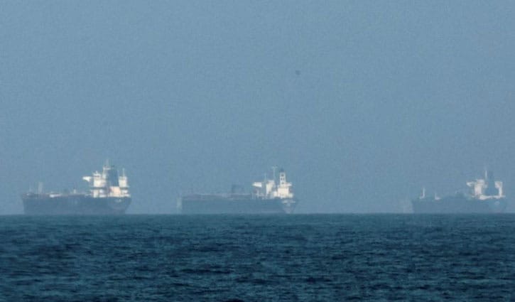 হরমুজ প্রণালি আবারো বন্ধের হুঁশিয়ারি