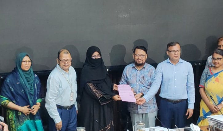 জুলাই শহীদদের প্রতিনিধি হয়ে সংসদে কথা বলতে চাই: শহীদ জাবিরের মা