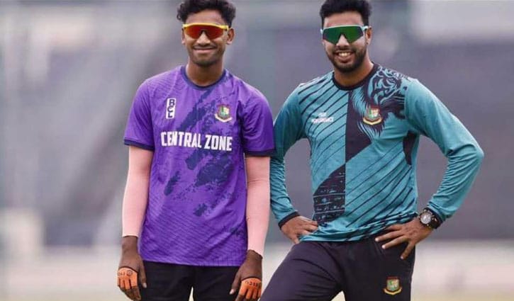 নতুন হাওয়ায় ভাসে পেসের গান, রিপন-সাকলাইনের উড়ান