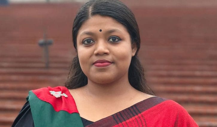 জোটে নাম না থাকলেও নারী আসনে মনোনয়ন জমা দিলেন এনসিপির নুসরাত