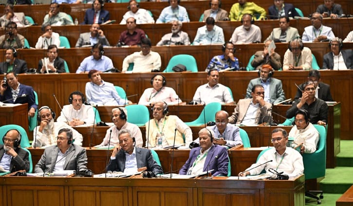 জ্বালানি সংকট নিরসনে ‘বিশেষ কমিটি’ গঠনের প্রস্তাব সংসদে পাস