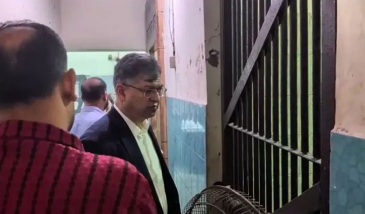 থানাগুলো দালালমুক্ত করার নির্দেশ স্বরাষ্ট্রমন্ত্রীর