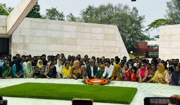 জিয়ার কবরে বিএনপির নবনির্বাচিত নারী এমপিদের শ্রদ্ধা