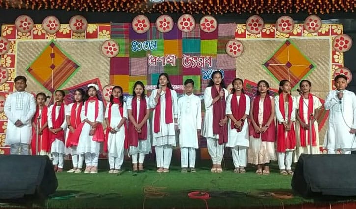 ব্রাহ্মণবাড়িয়ায় বৈশাখী উৎসবে বজলুর রহমান পাঠাগারের আবৃত্তি পরিবেশ