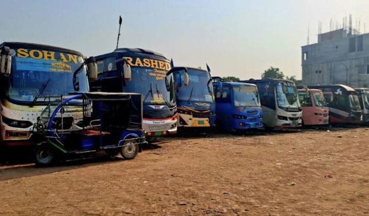 ‘গাড়ি চললে পেট চলে, না চললে বন্ধ’