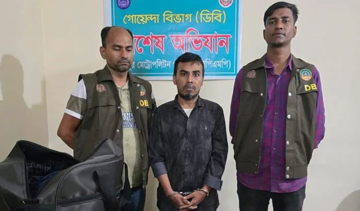 ফেনসিডিলসহ আটকের পর পদ খোয়ালেন স্বেচ্ছাসেবক দল নেতা