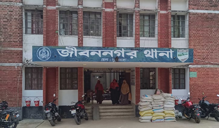 ঘুমন্ত নারীকে কুপিয়ে জখম, চিকিৎসাধীন অবস্থায় মৃত্যু