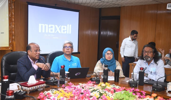 ‘জনসচেতনতা বাড়াতে গণমাধ্যমকে দায়িত্বশীল ভূমিকা রাখতে হবে’