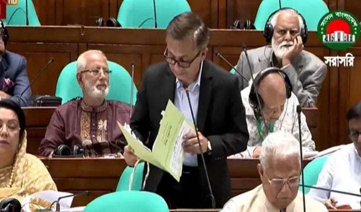 ৭ লাখ টন ইউরিয়া আমদানির উদ্যোগ