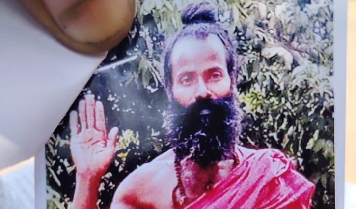 নিখোঁজের তিন দিন পর মন্দিরের সেবায়েতের ঝুলন্ত লাশ উদ্ধার