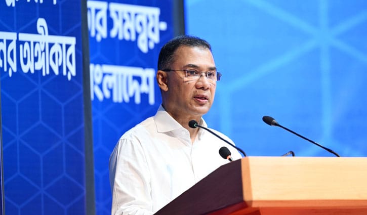 প্রযুক্তিনির্ভর আধুনিক প্রশাসন গড়ার ওপর গুরুত্ব প্রধানমন্ত্রীর