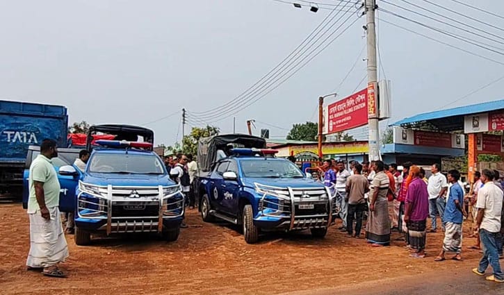 পেট্রল পাম্পে পুলিশ সদস্যকে পেটালেন বিএনপি নেতা
