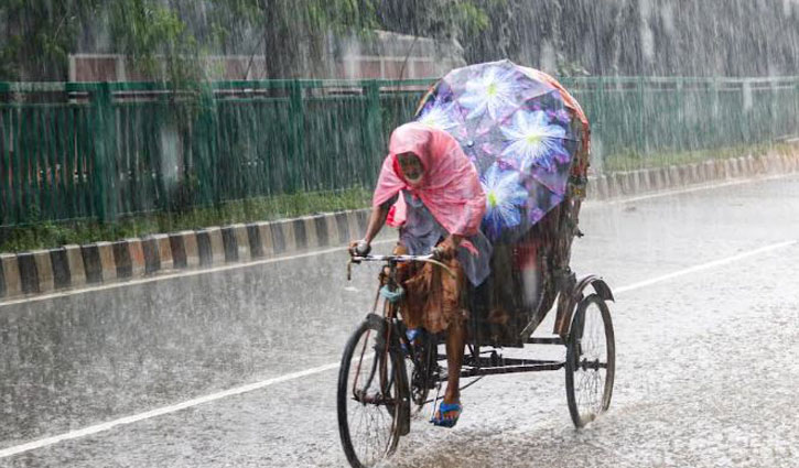 ঢাকায় বৃষ্টিতে ভোগান্তি 