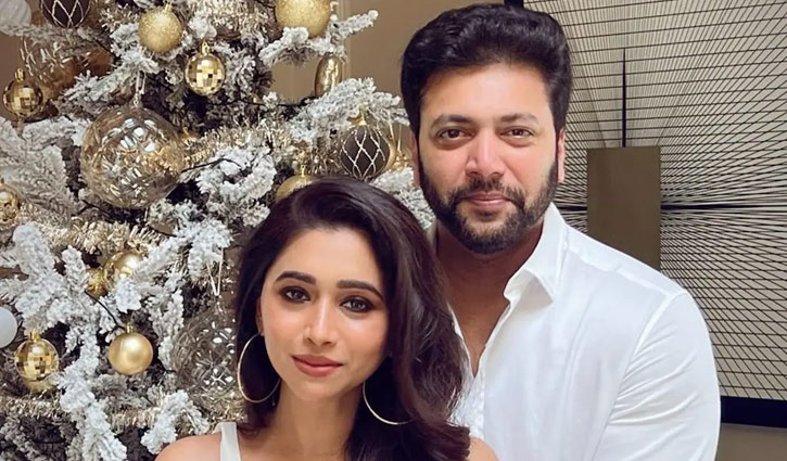 ‘বিবাহবিচ্ছেদ চূড়ান্ত না হওয়া পর্যন্ত অভিনয়ে ফিরব না’