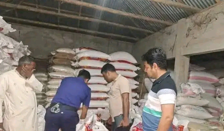 পরিত্যক্ত রাইস মিল থেকে সরকারি চাল জব্দ, গ্রেপ্তার ৪