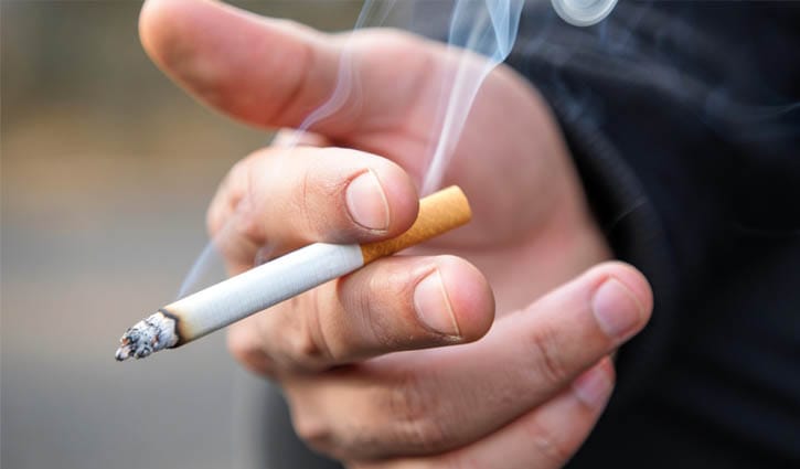 ধূমপান বাড়াচ্ছে ডিমেনশিয়ার ঝুঁকি, বলছে নতুন গবেষণা