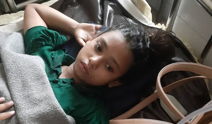 বরগুনায় বজ্রপাতে কৃষকের মৃত্যু, আতঙ্কে ৮ শিক্ষার্থী হাসপাতালে