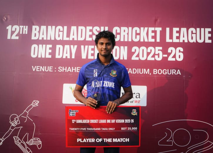 চরম নাটকীয় ম্যাচ জিতিয়ে নায়ক হাসান মাহমুদ