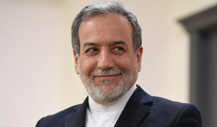 মার্কিন ঘাঁটিতে হামলার হুঁশিয়ারি ইরানের